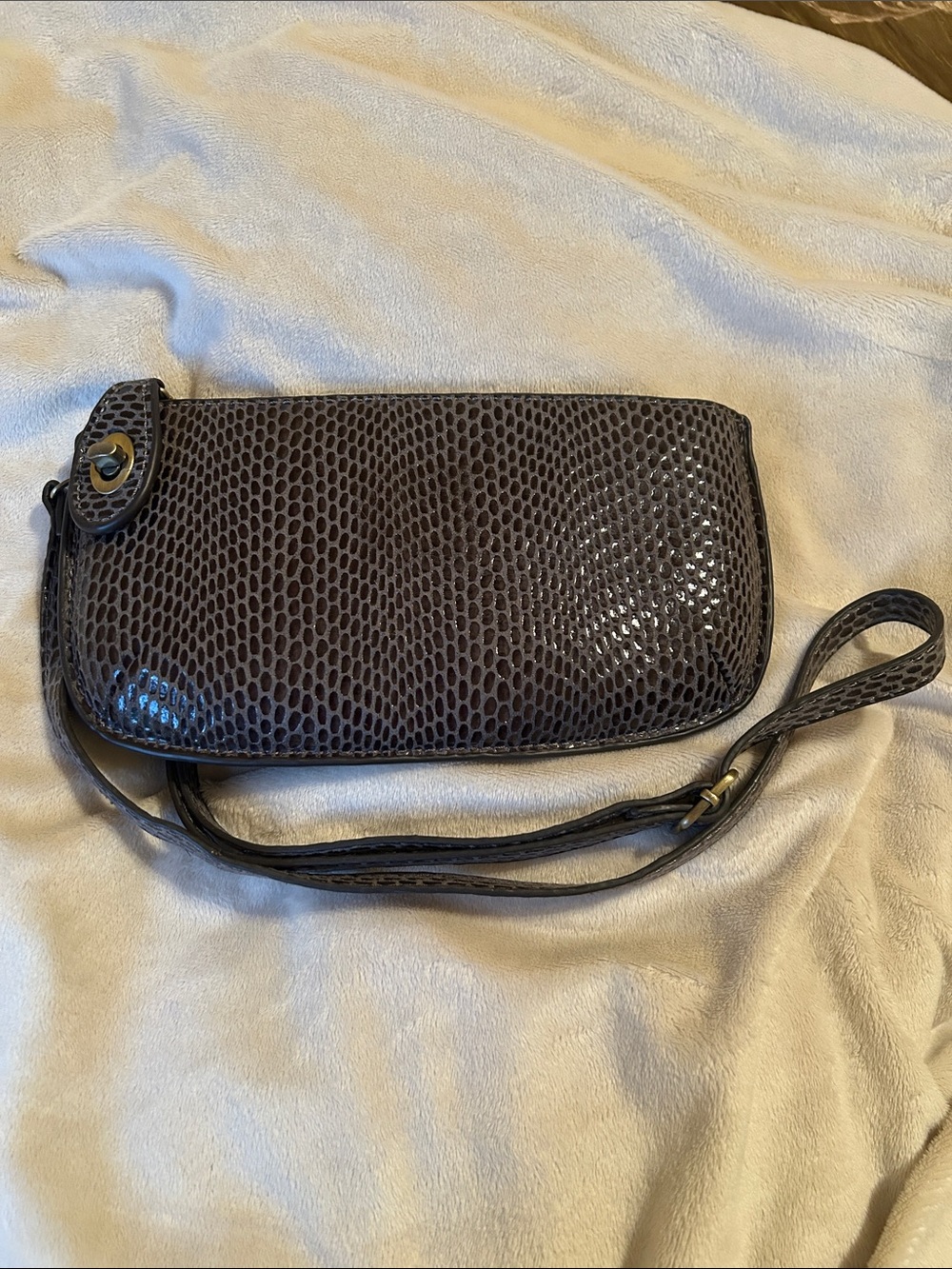 Joy Susan Crossbody Wristlet Clutch Snakeskin Pattern NWOT